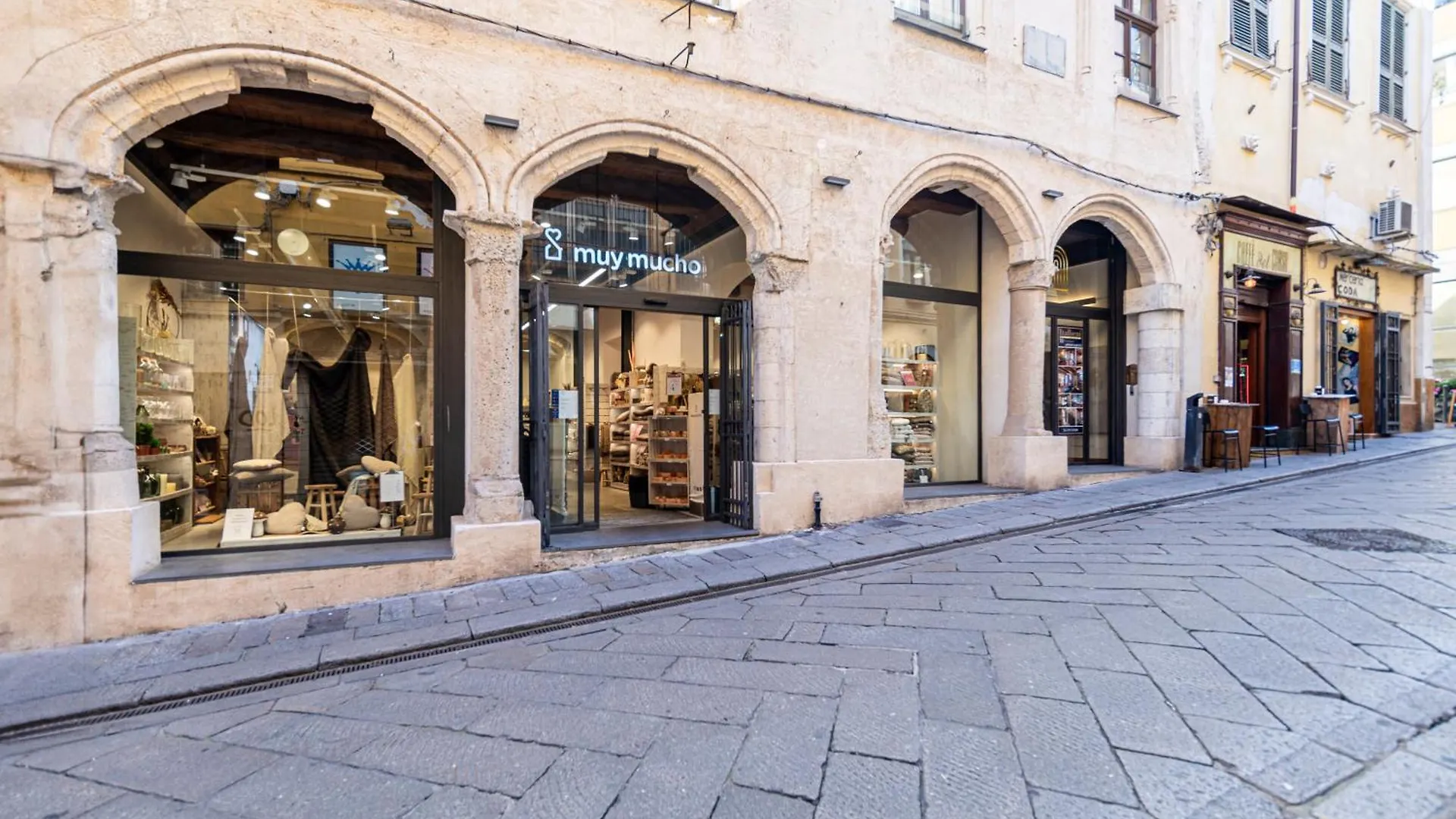 Suite Deluxe In Palazzo Storico - Centro Sassari - Appartamento Bastia