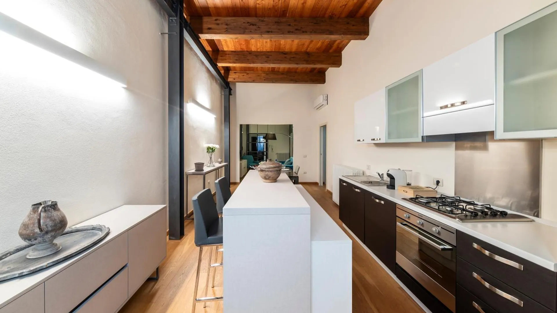 Suite Deluxe In Palazzo Storico - Centro Sassari - Appartamento Bastia Italy